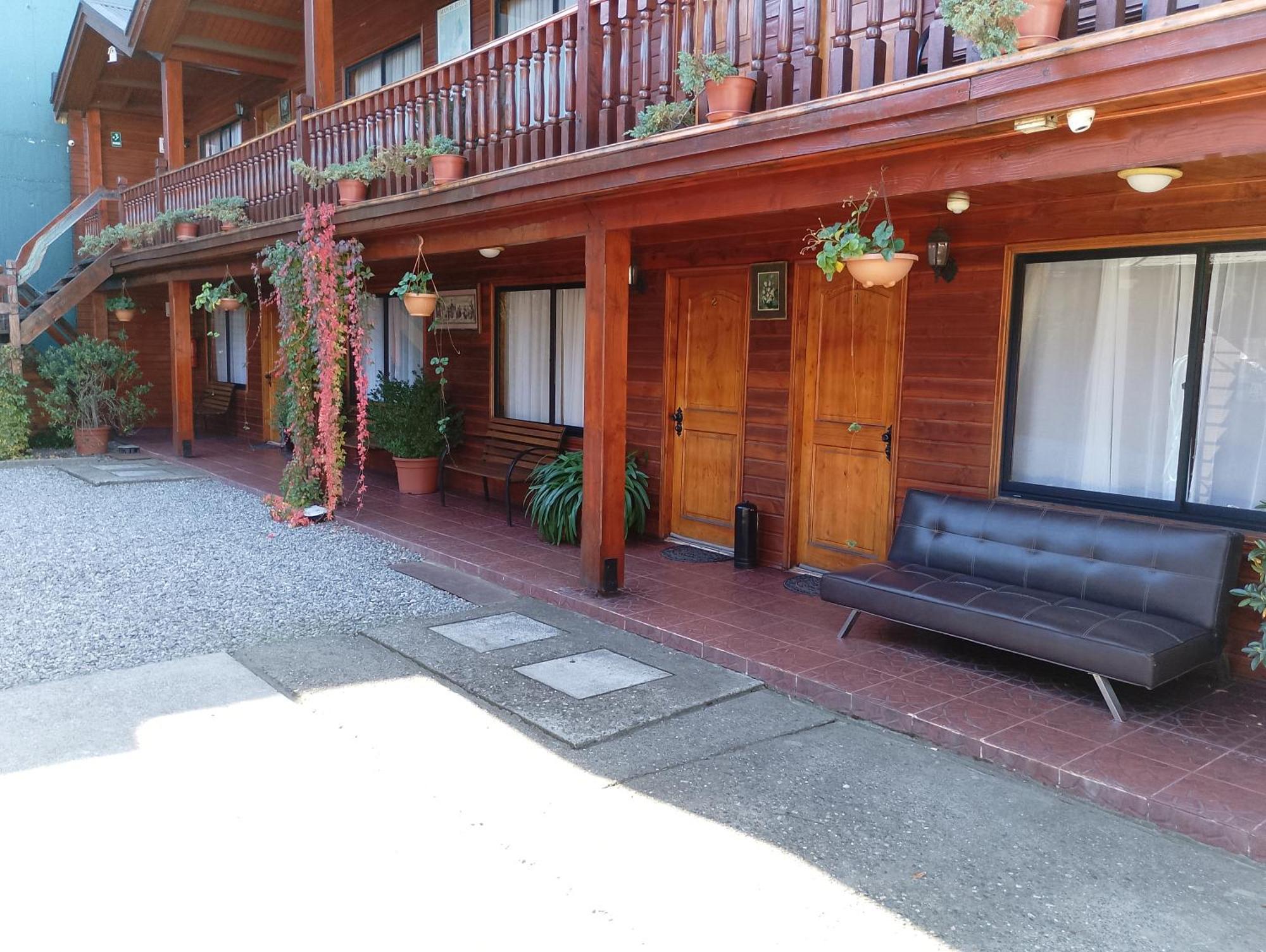 Apart-Hotel Colonia-Koenigsberg Estacionamiento Deptos Completos Ubicado En El Centro De Valdivia Aire Acondicionado Екстер'єр фото