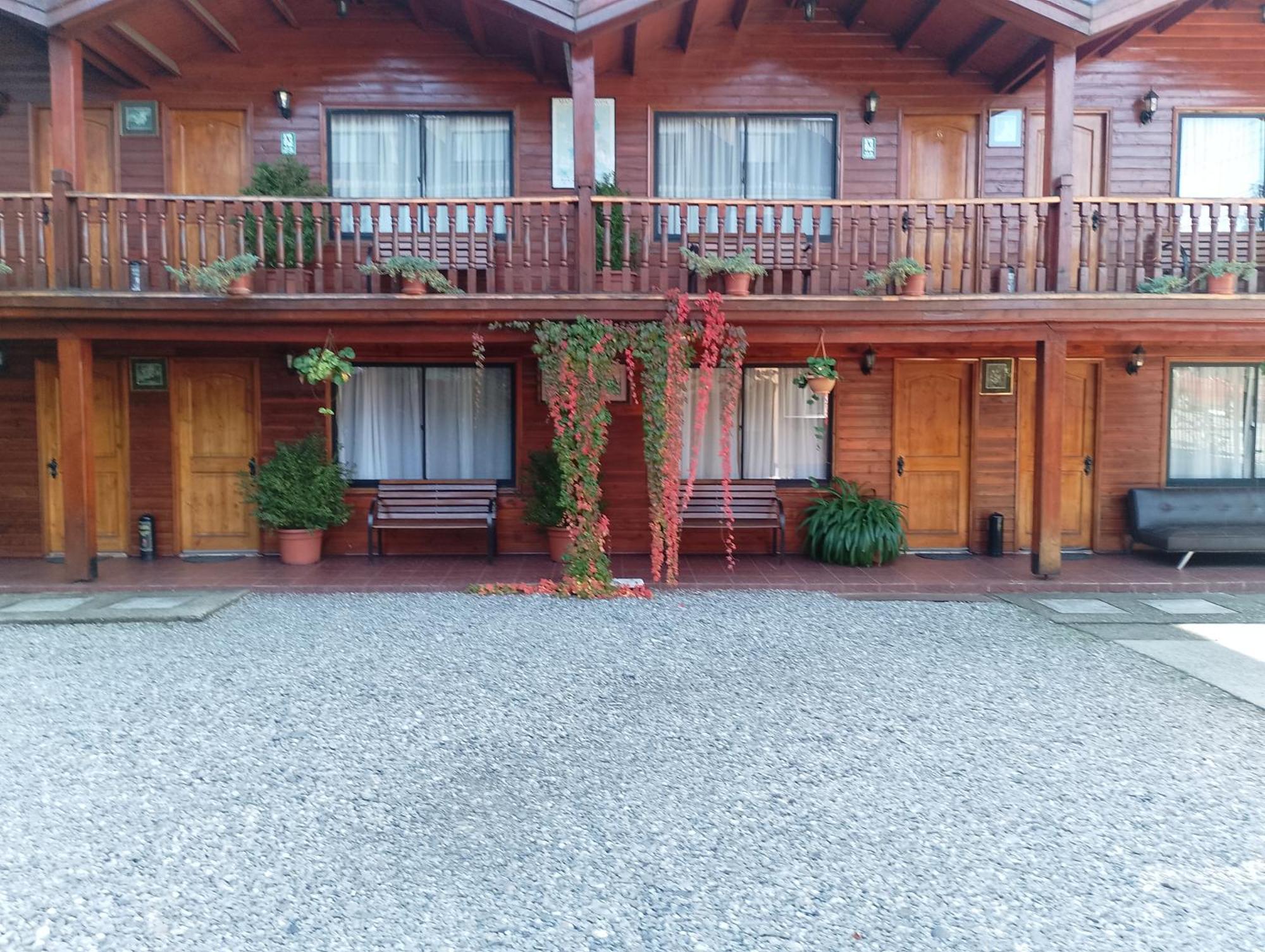 Apart-Hotel Colonia-Koenigsberg Estacionamiento Deptos Completos Ubicado En El Centro De Valdivia Aire Acondicionado Екстер'єр фото