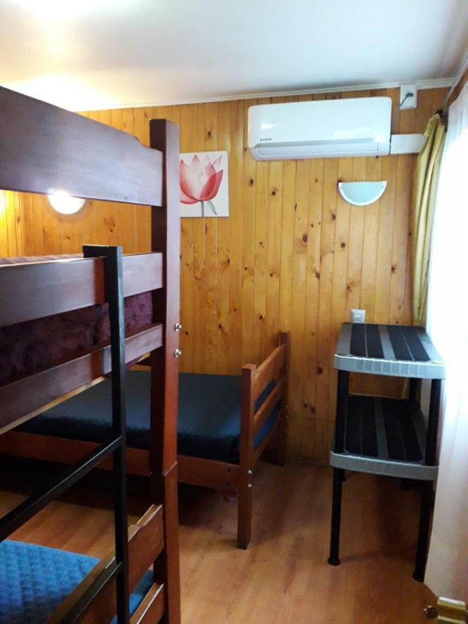 Apart-Hotel Colonia-Koenigsberg Estacionamiento Deptos Completos Ubicado En El Centro De Valdivia Aire Acondicionado Екстер'єр фото